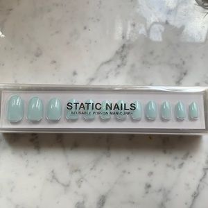 NEW - static nails